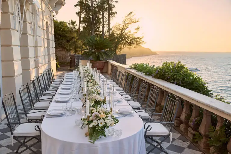 lovely romantic small wedding reception at a private villa on the Amalfi Coast