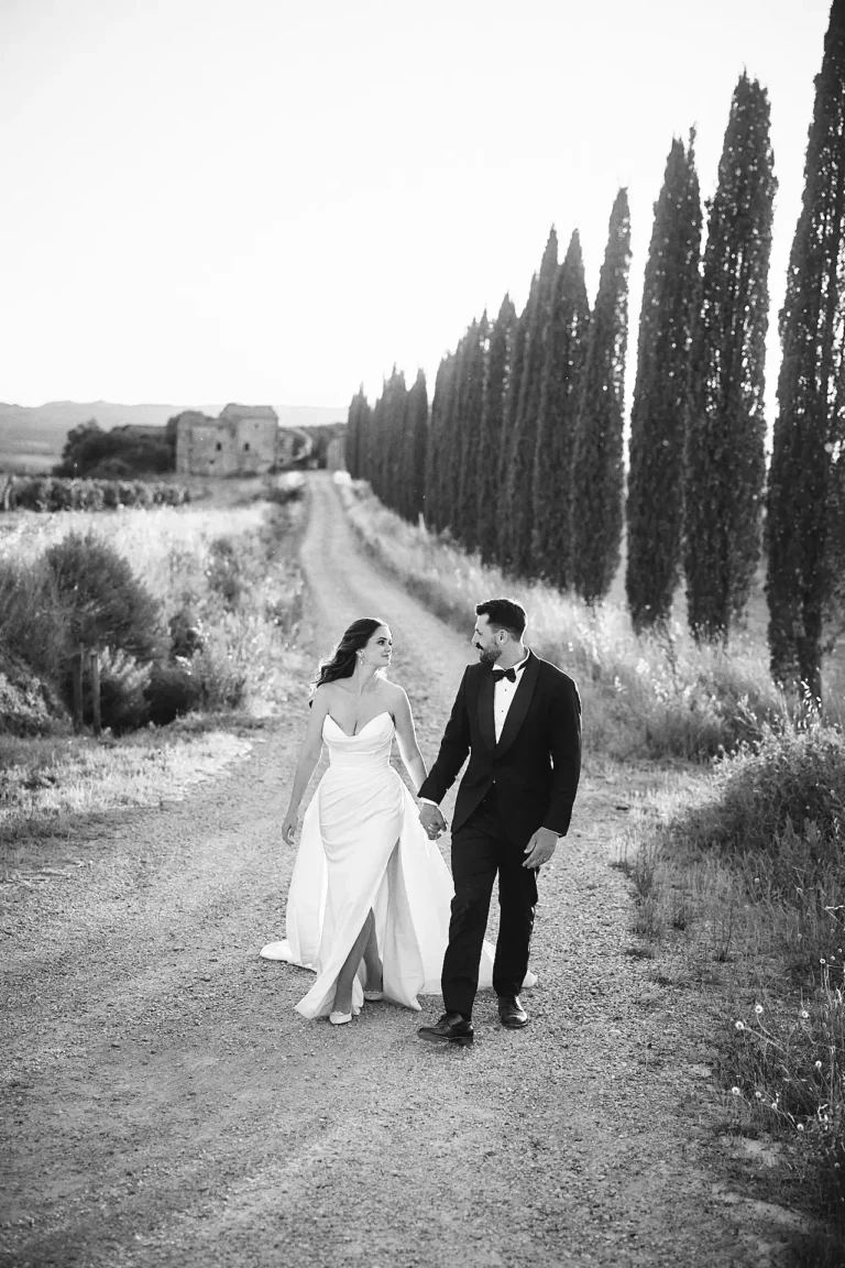 black and white photo of a newly married couple in Tuscany