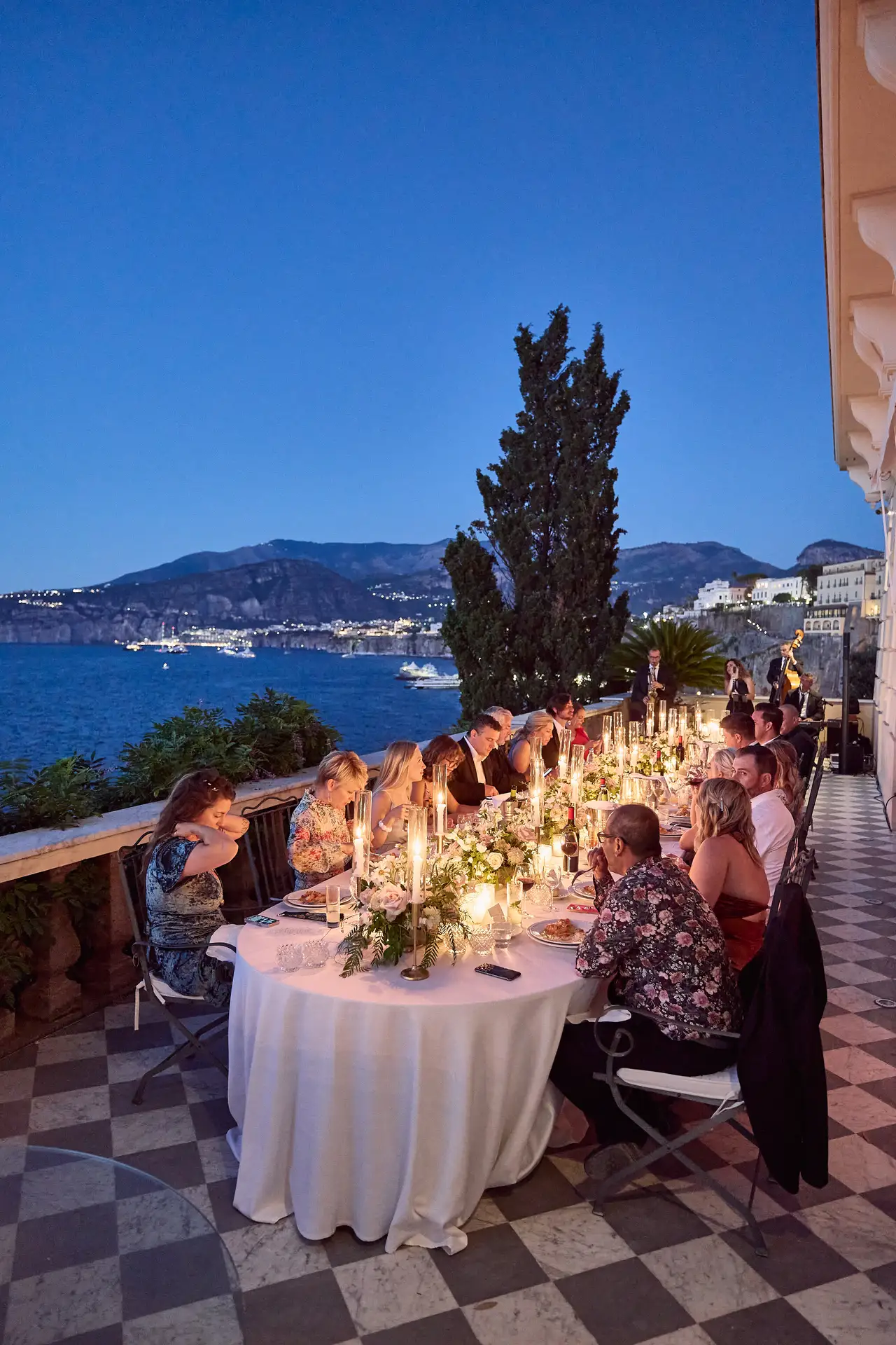 amanda jeff villa astor elopement