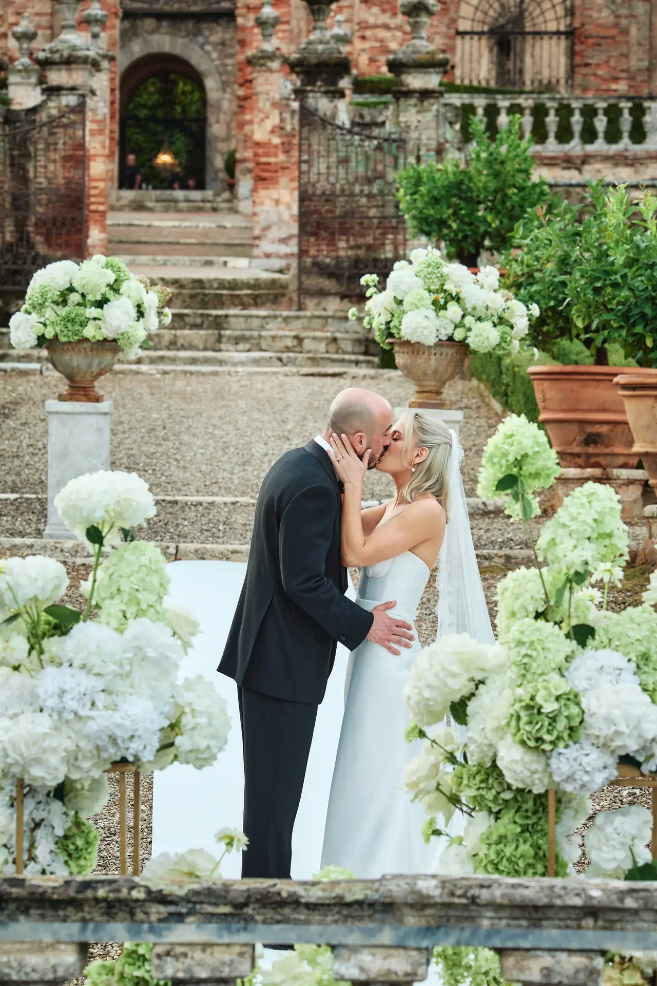billie nick castello di celsa elopement