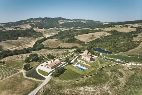 podere tesoro elopement venue tuscany