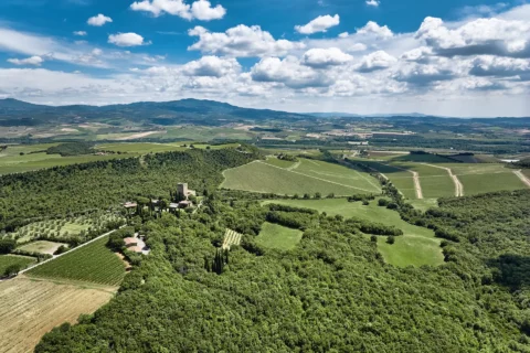 adventurous tuscan elopement eliza james