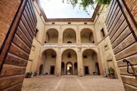 adventurous tuscan elopement eliza james