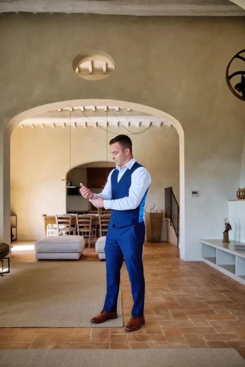 adventurous tuscan elopement eliza james