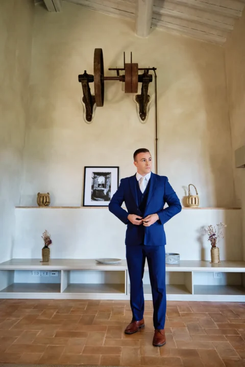 adventurous tuscan elopement eliza james