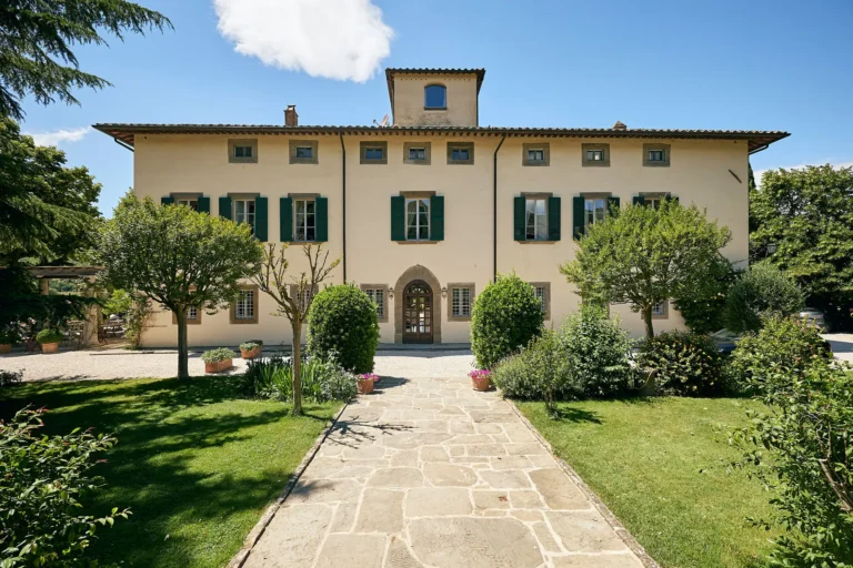 classic cortona elopement amanda aaron