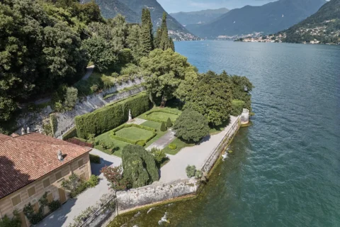 classic lake como elopement melissa eric