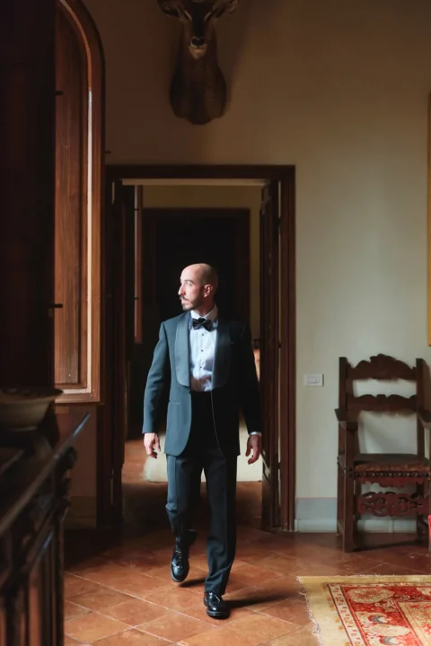 elegant castle elopement billie nick