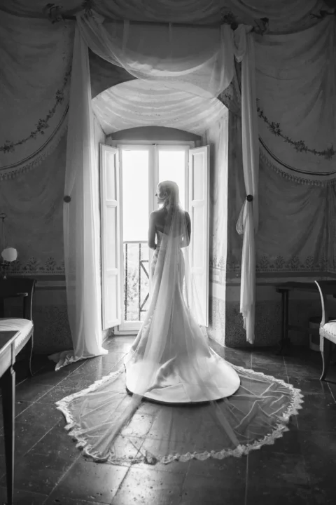 elegant castle elopement billie nick