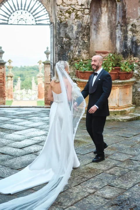 elegant castle elopement billie nick