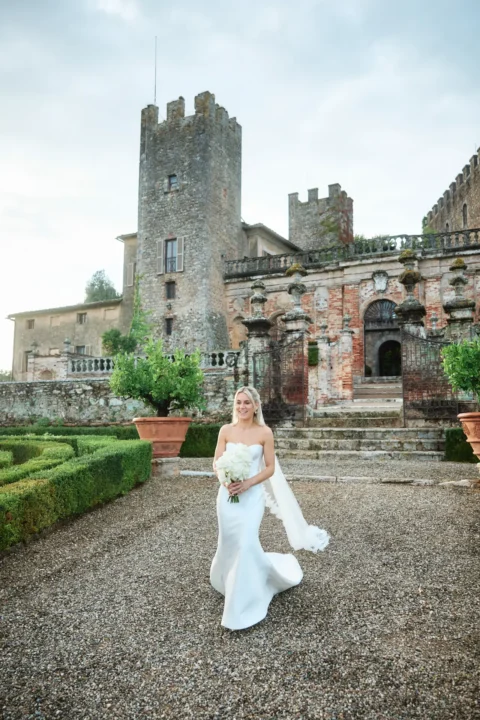 elegant castle elopement billie nick