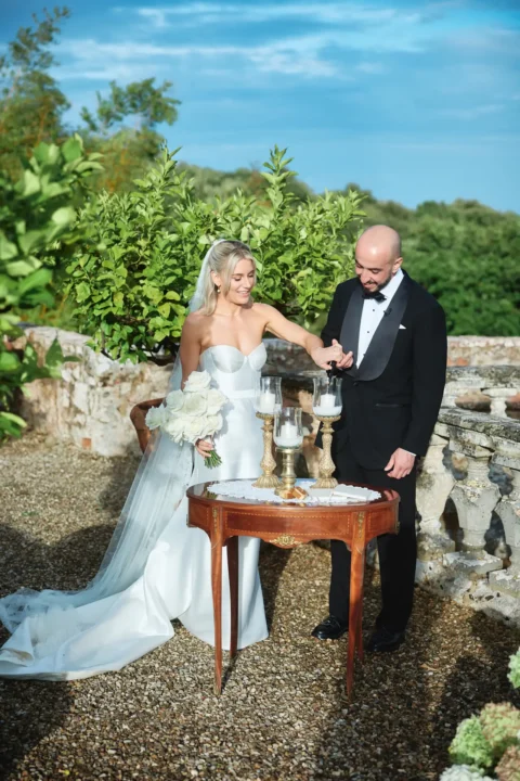 elegant castle elopement billie nick