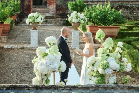 elegant castle elopement billie nick