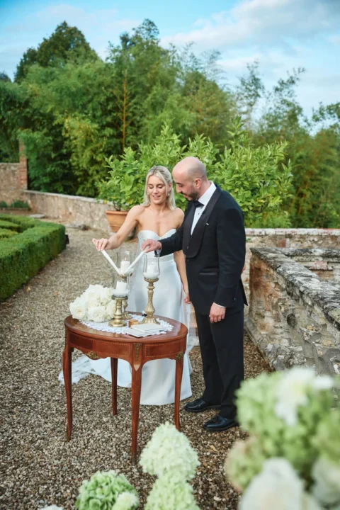 elegant castle elopement billie nick