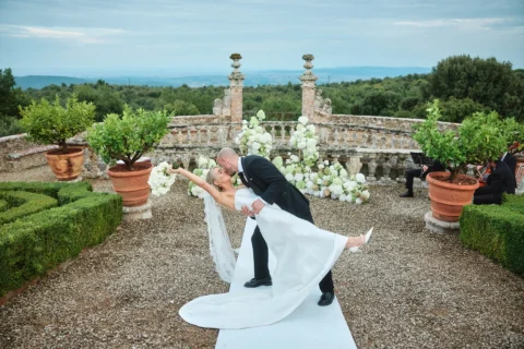 elegant castle elopement billie nick