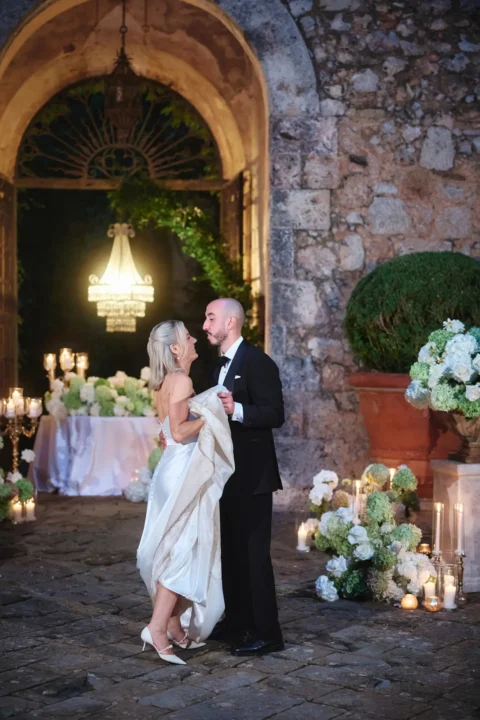 elegant castle elopement billie nick
