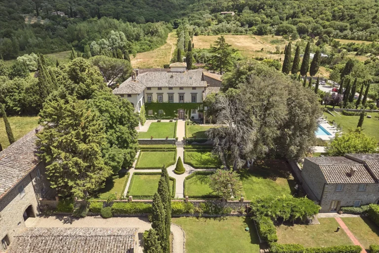 emotional tuscan elopement sokha jeremy