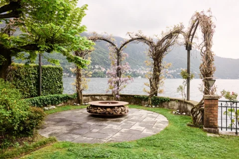 fun lake como wedding stephanie michael