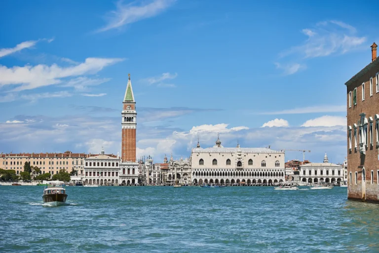 iconic venice elopement dariya seth