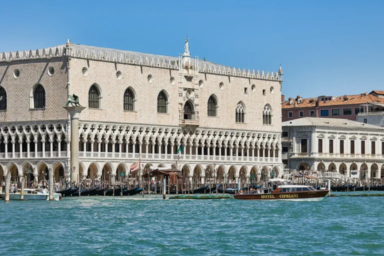 iconic venice elopement dariya seth