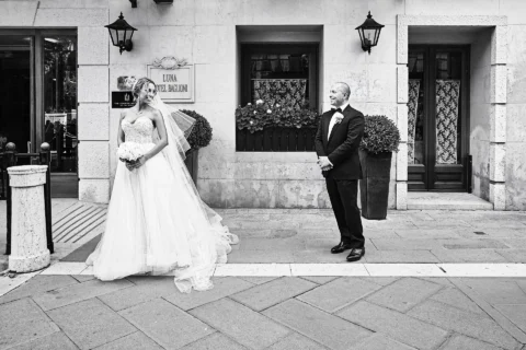 iconic venice elopement dariya seth