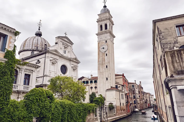 iconic venice elopement dariya seth