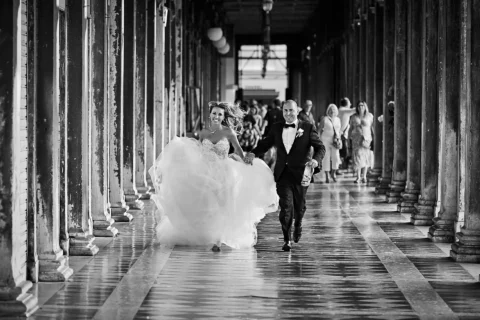 iconic venice elopement dariya seth