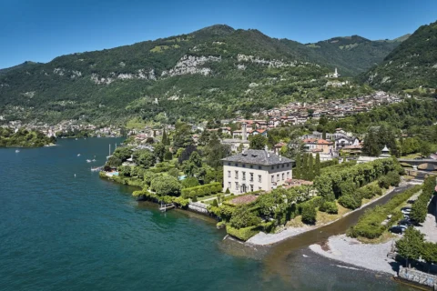 iconic villa elopement ami bobby