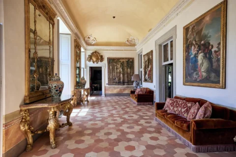 iconic villa elopement ami bobby