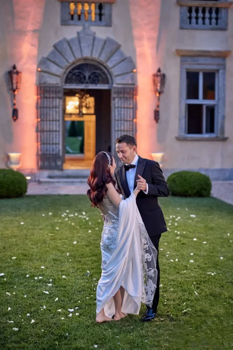 iconic villa elopement ami bobby