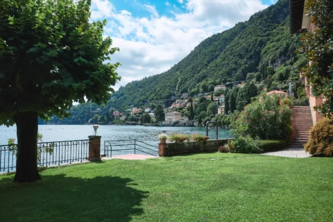 intimate lake como celebration madelyn ashley