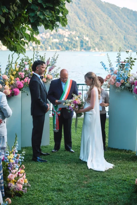 intimate lake como celebration madelyn ashley