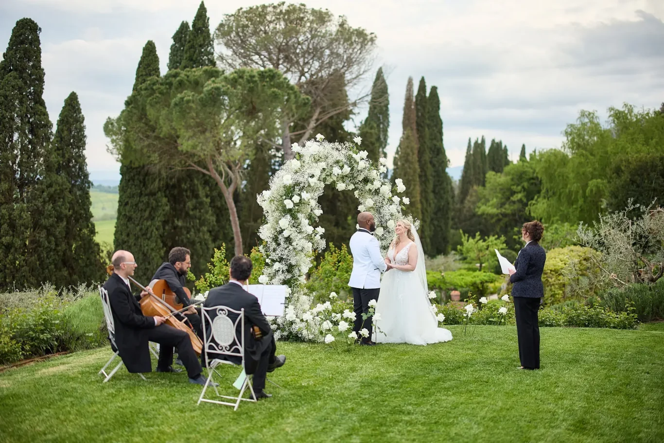 intimate spring elopement emily jordan