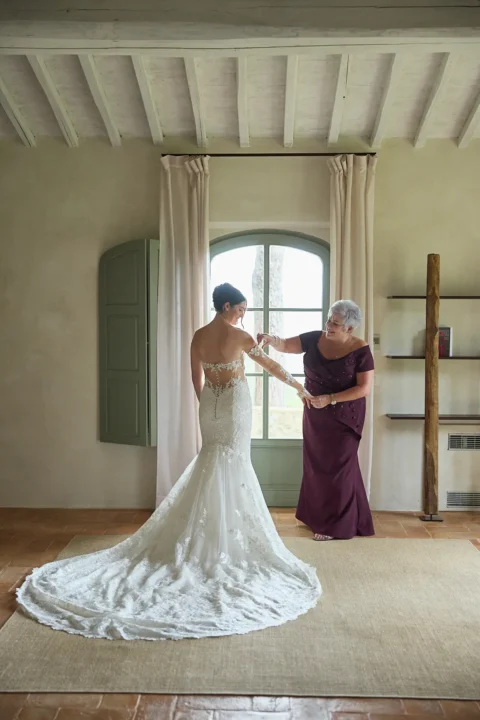 intimate tuscan celebration gabrielle nick