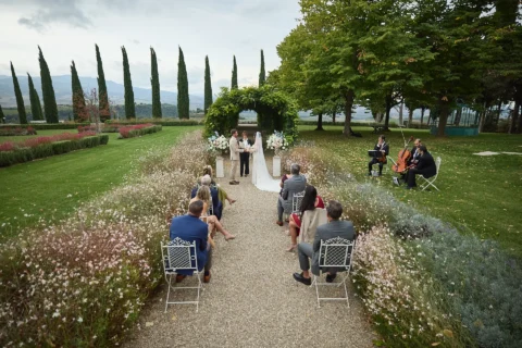 intimate tuscan celebration gabrielle nick