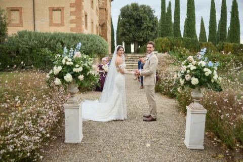 intimate tuscan celebration gabrielle nick