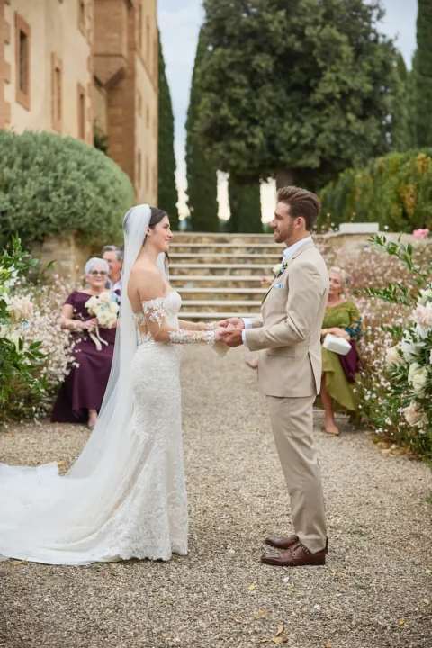 intimate tuscan celebration gabrielle nick