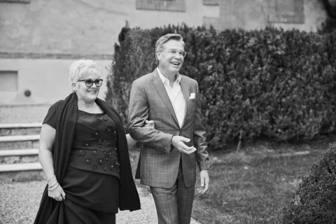 intimate tuscan celebration gabrielle nick