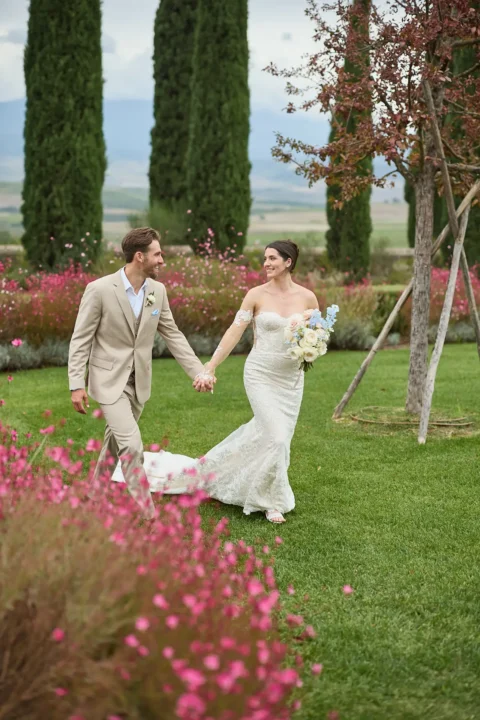 intimate tuscan celebration gabrielle nick