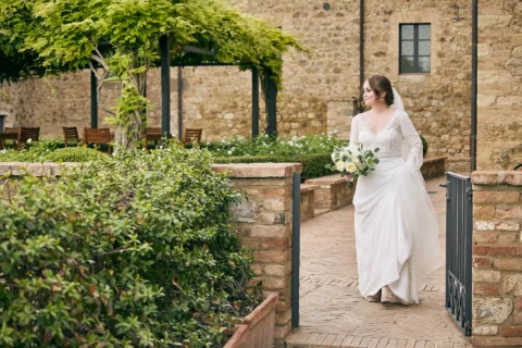 refined castle elopement ylva harvaard