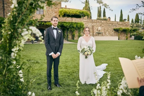 refined castle elopement ylva harvaard