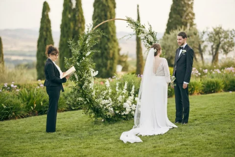 refined castle elopement ylva harvaard
