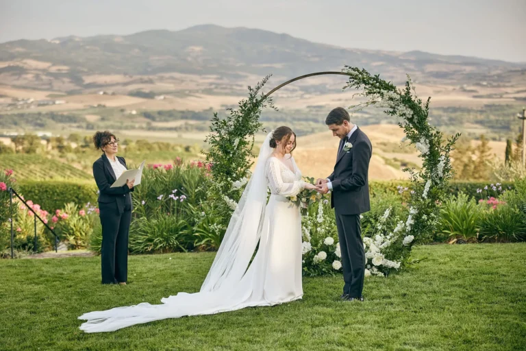 refined castle elopement ylva harvaard