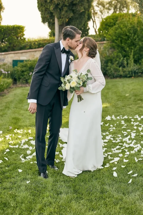 refined castle elopement ylva harvaard