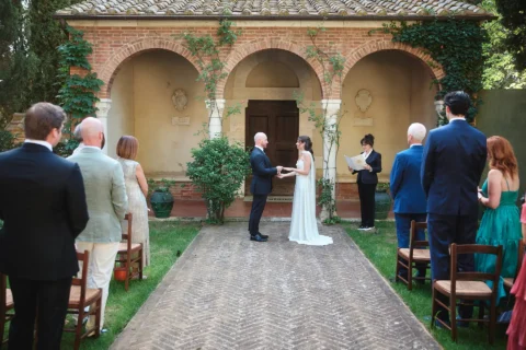 small wedding tuscany katelyn charlie