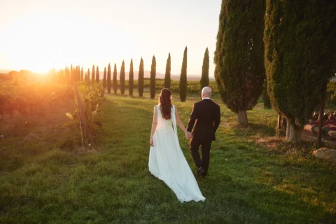 small wedding tuscany katelyn charlie