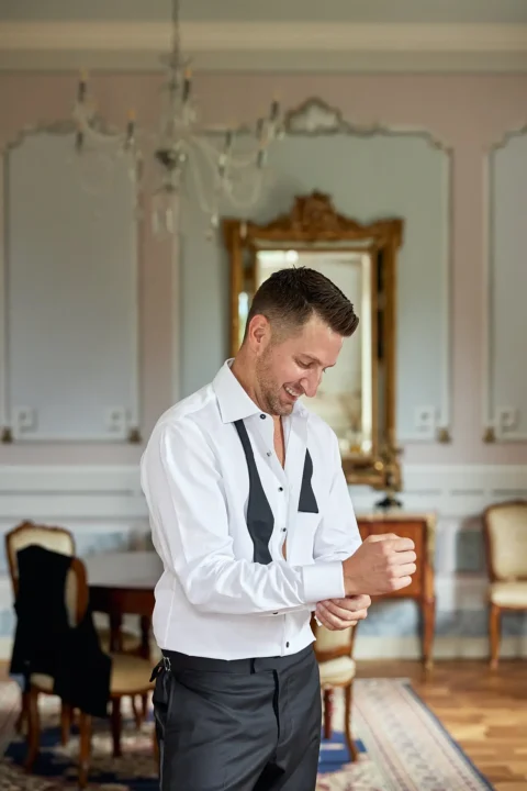 stylish villa elopement carissa lane