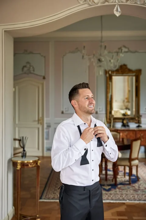 stylish villa elopement carissa lane