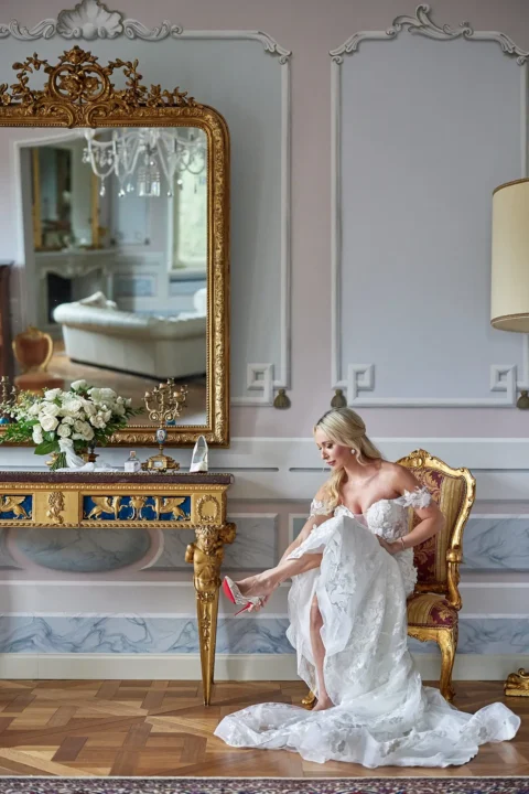 stylish villa elopement carissa lane