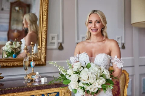 stylish villa elopement carissa lane